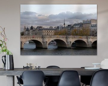 Panorama de Paris depuis le fleuve sur Alexander Bogorodskiy