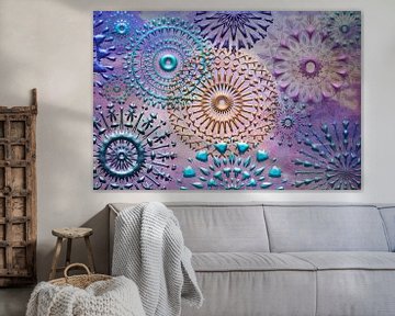 Collage-Mandala in Violett und Blau