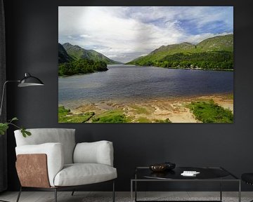 Blick über Loch Shiel in Schottland. von Babetts Bildergalerie