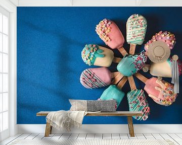 SF 12343433 Different cake pops in the shape of ice lollies