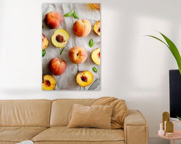 SF 12508568 Verse perziken op een linnen tafelkleed van BeeldigBeeld Food & Lifestyle