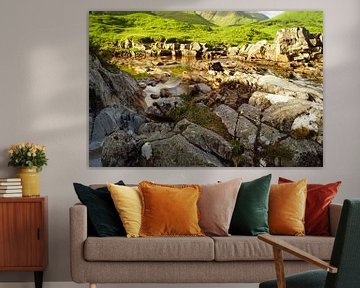 kleiner Wasserfall im Glen Etive in Schottland von Babetts Bildergalerie