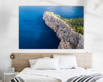 Blick auf das Meer und die Felsküste bei Cap Formentor