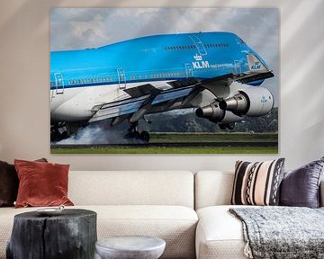 KLM 747 landt op thuisbasis Schiphol van Robin Smeets