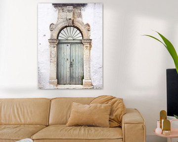 Oude deuren in Ostuni Italie van Stephanie Franken
