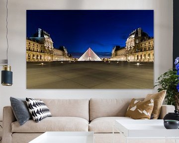 Louvre bei Nacht