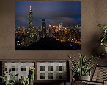 De skyline van Taipei, Taiwan van Teun Janssen