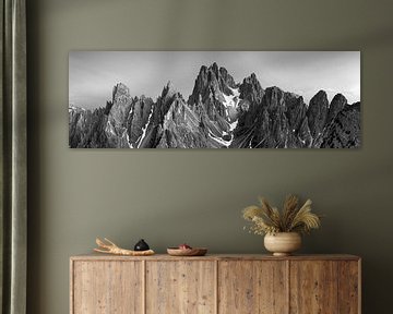 Panorama Dolomiten Schwarz-Weiß von Vincent Fennis