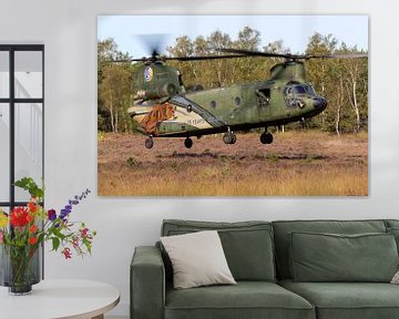 Chinook transporthelikopter 'The Beast' aan het werk van Jimmy van Drunen