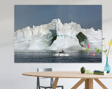 Gigantische ijsberg in de Disko-baai van Reinhard  Pantke