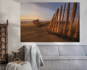 Sandschirm am Sunset Beach von Dirk van Egmond