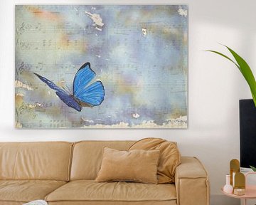 Butterfly dances to musical notes by Jasper de Ruiter