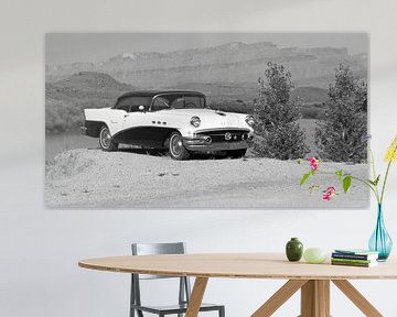 Vintage Buick in black and white by Jolanda van Eek en Ron de Jong