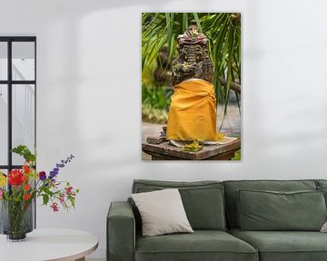 Bali-standbeeld voor een tempel van Fotos by Jan Wehnert