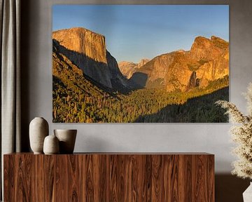 Tunnel View mit El Capitan bei Sonnenuntergang, Yosemite-Nationalpark, Kalifornien, USA von Markus Lange