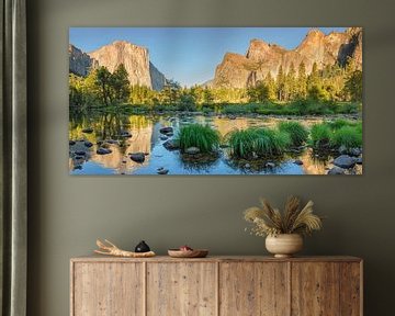 El Capitan weerspiegeld in de Merced River, Yosemite National Park, Californië, VS. van Markus Lange