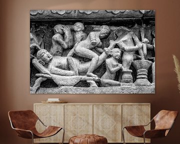 Khajurao - Erotisch relief in de Lakshmana tempel Zw-w 5