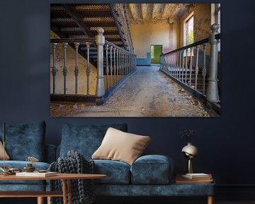 Urbex: Corridor in an abandoned barracks. by Carola Schellekens