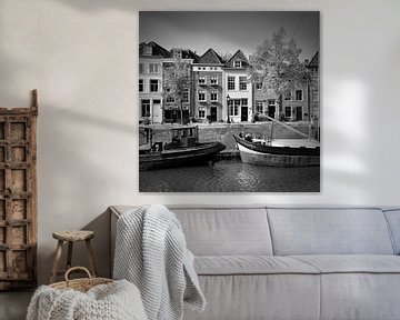 De Brede Haven van 's-Hertogenbosch in zwart/wit van Jasper van de Gein Photography