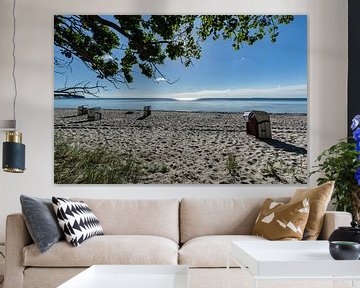 Strandstoelen in het zonlicht, natuurlijk strand Lobbe van GH Foto & Artdesign