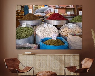 Kruiden en specerijen in de bazaar van Kerman, Iran van Teun Janssen