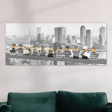 Lunch a top a skyscraper Panorama Rotterdam Yellow - RWMA01 van Marco van den Arend