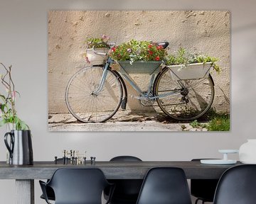 Fahrrad mit Blumen in der Provence von Everards Photography