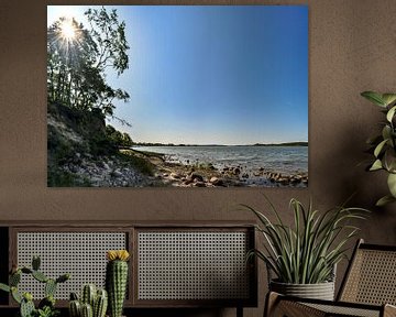 Natuurlijk strand aan de lagune bij de Großer Jasmunder Bodden bij Lietzow van GH Foto & Artdesign