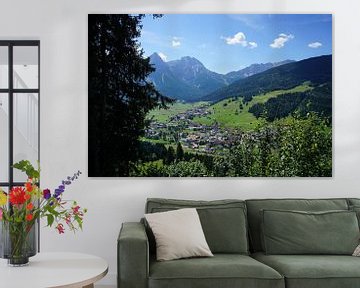 Uitzicht op Lermoos, Tirol (Oostenrijk) in de zomer van Kelly Alblas