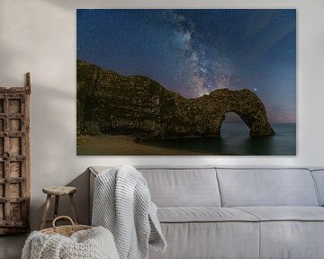 Die Milchstraße über dem Durdle Door von Jim De Sitter