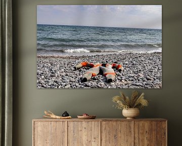 Tauchanzug am Strand von Vitt auf Rügen von GH Foto & Artdesign