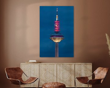 La tour de télévision de Francfort à l'heure bleue sur Fotos by Jan Wehnert