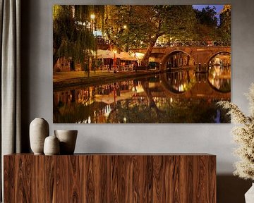 Oudegracht in Utrecht met Hamburgerbrug van Donker Utrecht