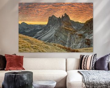 Sonnenaufgang auf der Seceda in Südtirol von Michael Valjak