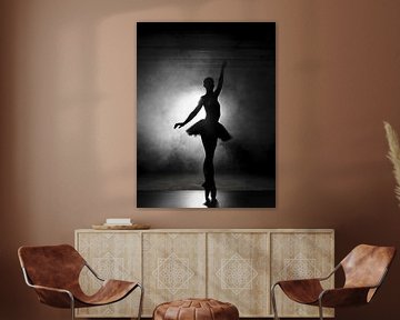 Silhouet van een ballerina in zwart-wit van Evelien Oerlemans