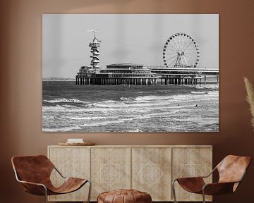 Scheveningse pier in zwart/ wit van Stefan Verheij