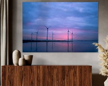 Moderne windturbines tijdens zonsondergang - Koud van Jesper Stegers