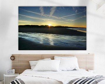 Die Sonne geht am Strand von Zoutelande auf von MSP Canvas