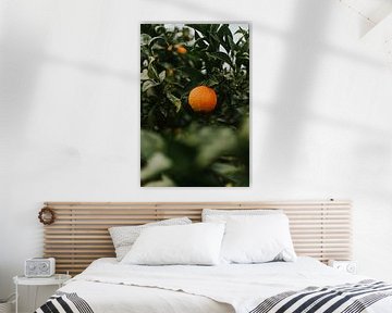 kleurrijke sinaasappel print van Marloes Floor