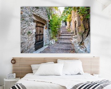 Treppe im Dorf Bauduen, Frankreich von Ellis Peeters
