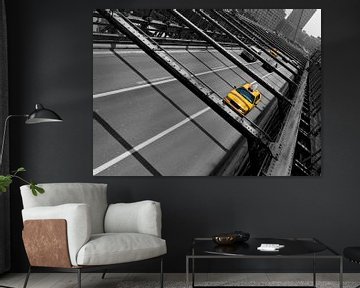 Taxi jaune sur le pont de Brooklyn ( New York ) sur Marcel Kerdijk