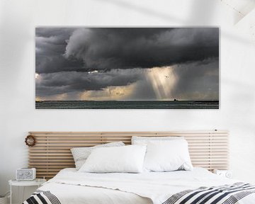 Cloudbursts and sunbeams by Percy's fotografie