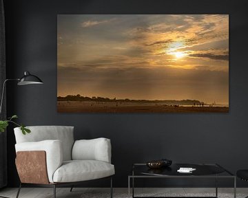 Strand Vrouwenpolder bij avondlicht 2 van Percy's fotografie