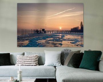 Zonsopgang bij de pier Iznang Bodenmeer in de winter van Thomas Bruttel