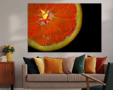 Sinaasappel met tegenlicht van Gilbert Gordijn