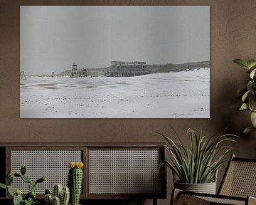 Pavillon de plage dans la neige sur Percy's fotografie