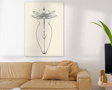 graphic dragonfly woman by Kirsten Jense Illustraties.