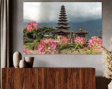 Bali temple by Peter Schickert