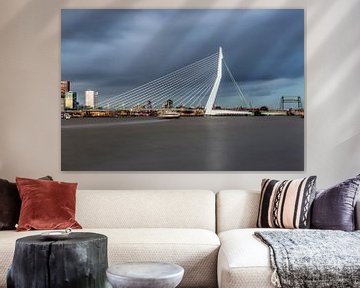 Die schöne, beeindruckende Skyline von Rotterdam