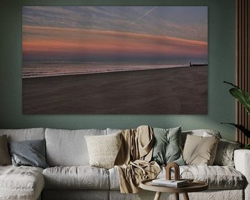 Schemering valt in op het strand van Zoutelande